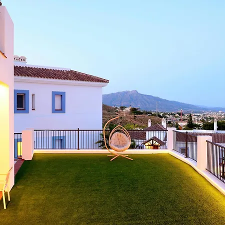 Apartment Modern Three Bedroom Apart- 6 Pools- Gym -sun 482 Estepona