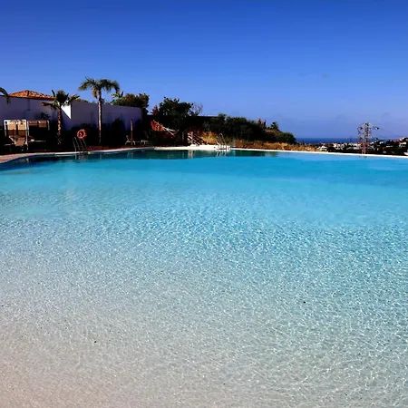 Modern Three Bedroom Apart- 6 Pools- Gym -sun 482 Estepona
