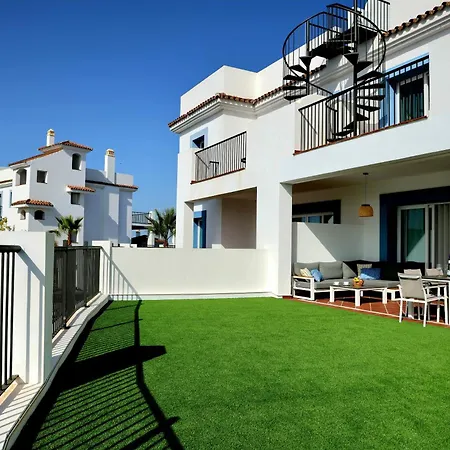 Modern Three Bedroom Apart- 6 Pools- Gym -sun 482 Estepona