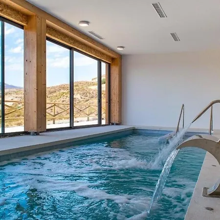 Modern Three Bedroom Apart- 6 Pools- Gym -sun 482 Estepona
